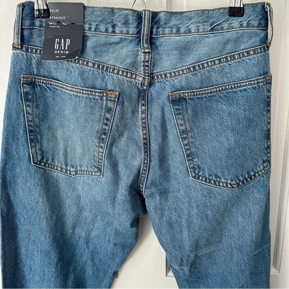 New! GAP Men's Classic Denim Mid-rise Straight Jeans 30x32